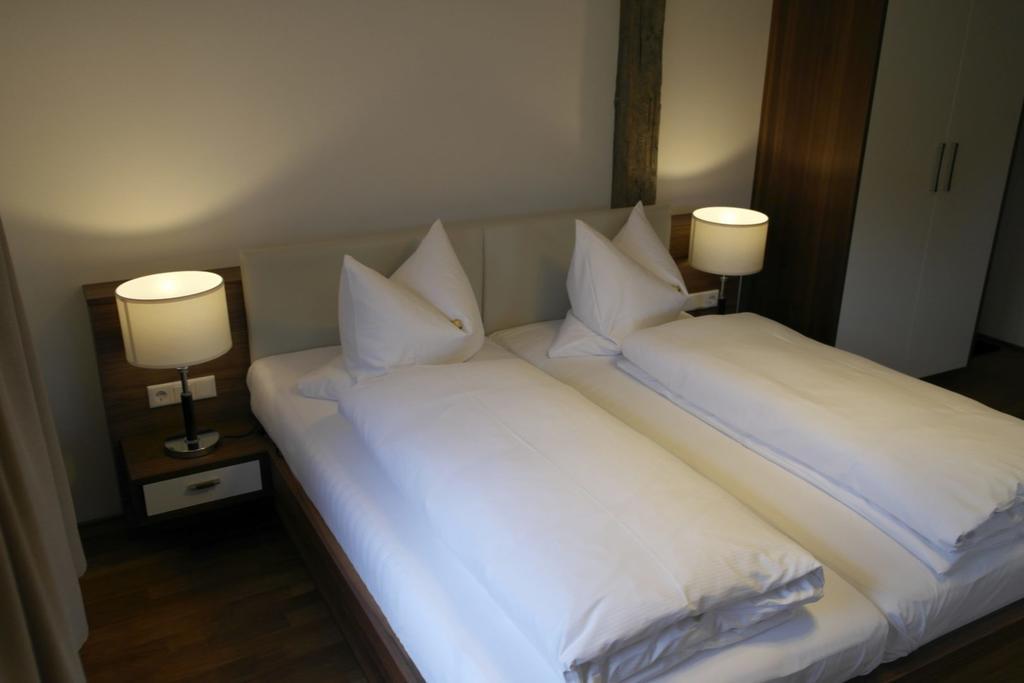Hotel Schmales Haus Улм Стая снимка