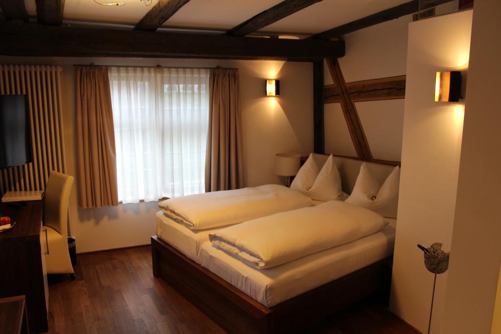Hotel Schmales Haus Улм Стая снимка
