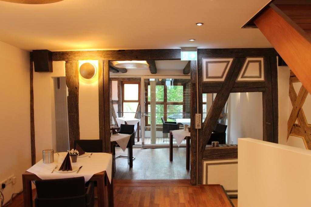 Hotel Schmales Haus Улм Екстериор снимка
