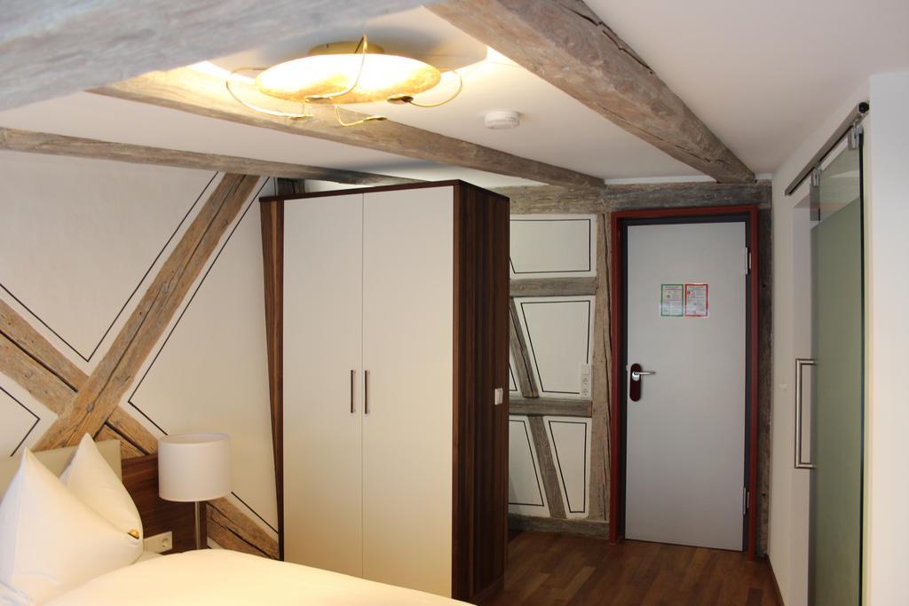 Hotel Schmales Haus Улм Стая снимка