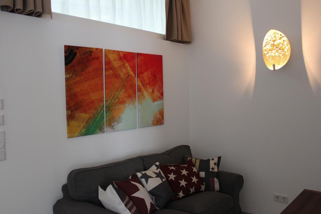 Hotel Schmales Haus Улм Екстериор снимка