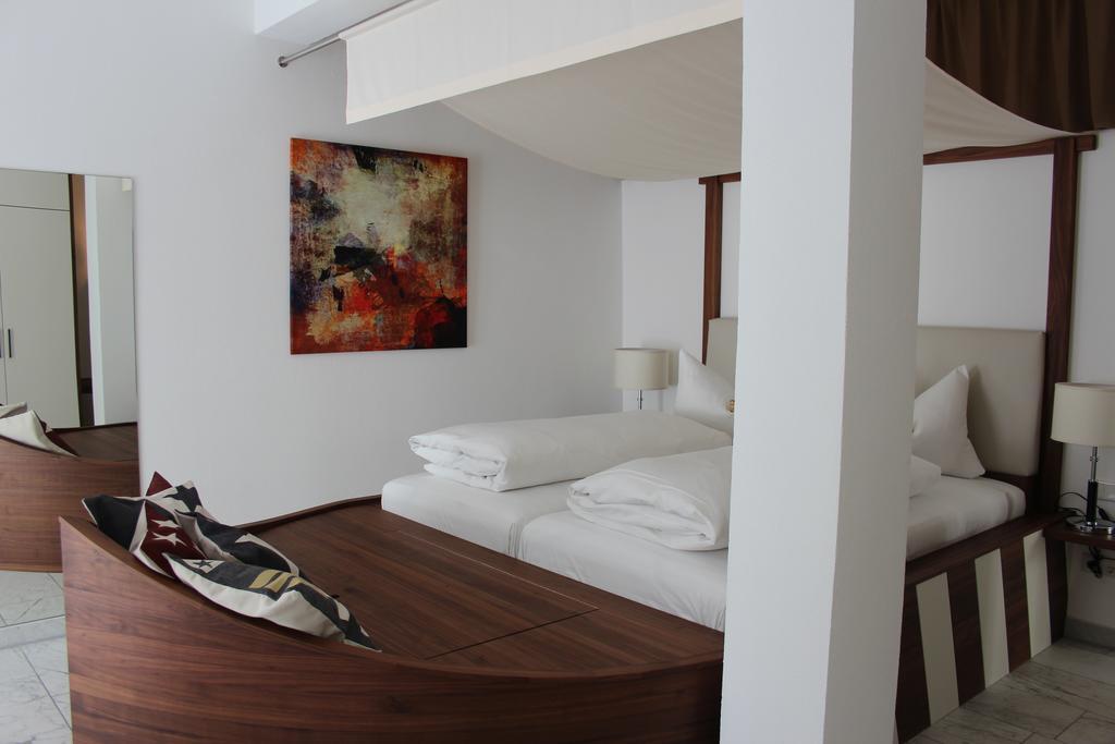 Hotel Schmales Haus Улм Екстериор снимка